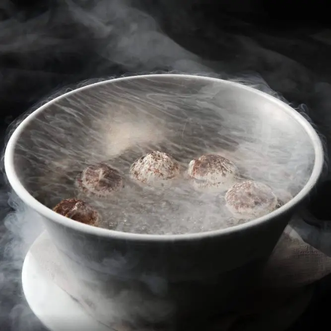 creation thumb for Mint & Cocoa Meringues