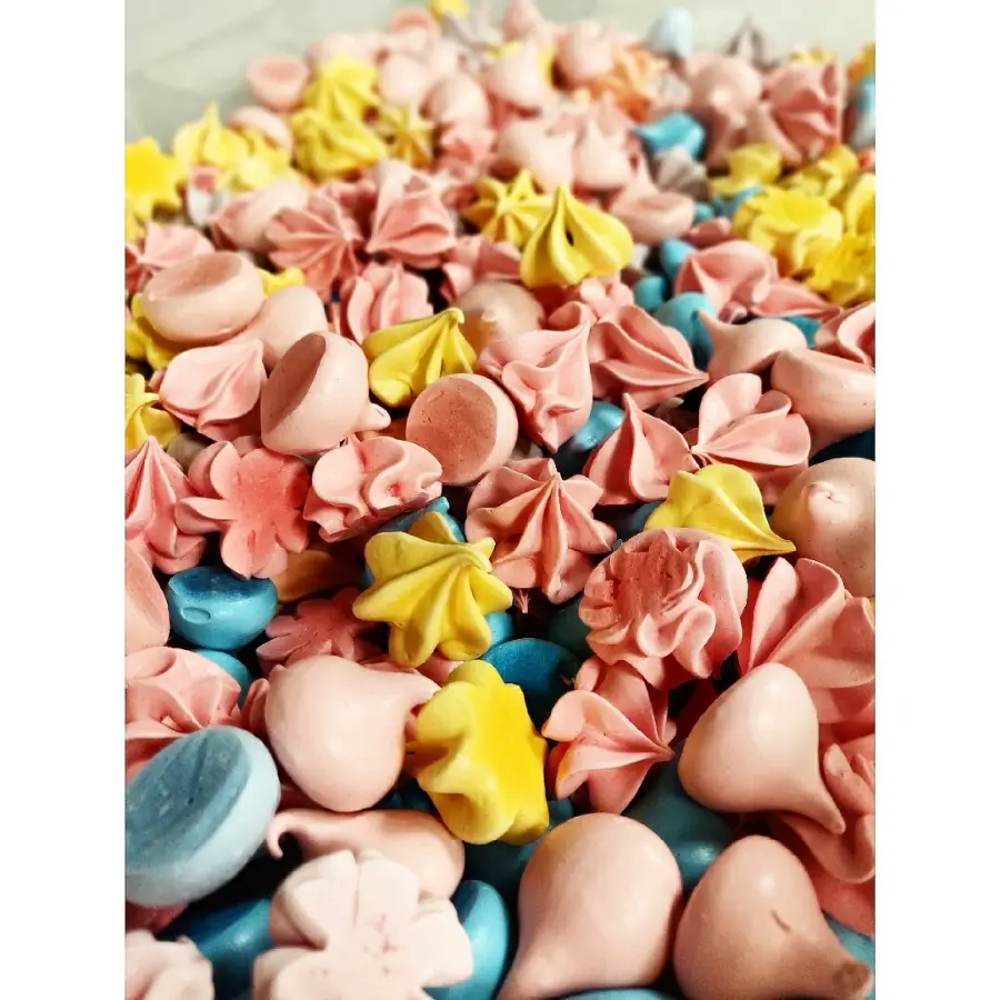 creation thumb for Mini Meringues
