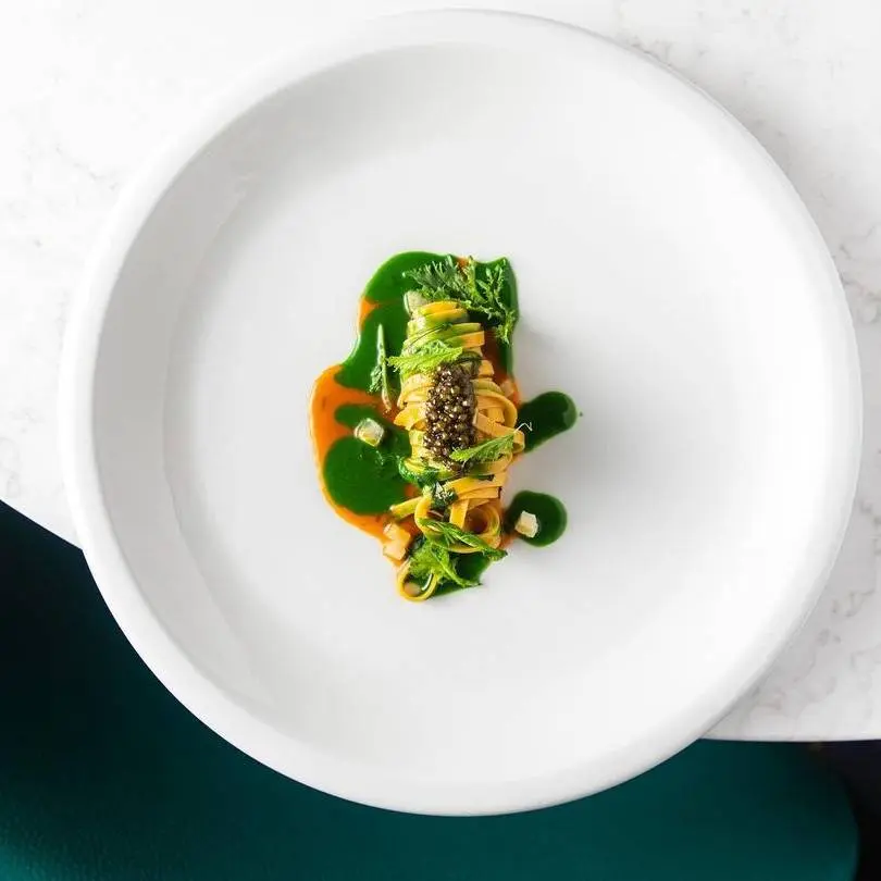 creation thumb for Tagliolino 36 rouge, huile d'ail & piment, brocoli & caviar