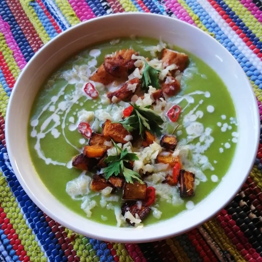 creation thumb for Thai chicken and orange curry Hai